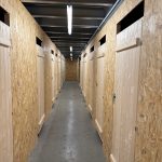 self stockage, entrepôt composé de box en accès libre